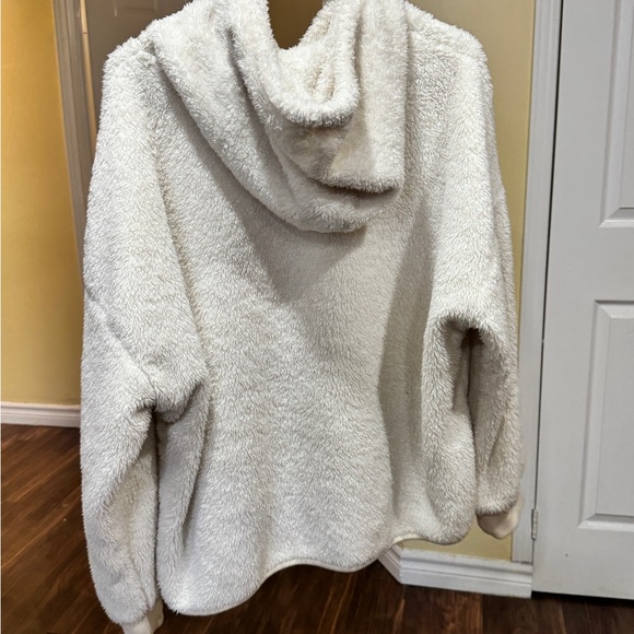 H&M Cream Fleece Hoodie - Picture 3 of 12
